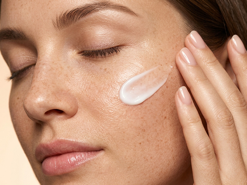 Hydramucine Hydrating Mist – Intensive and rapid hydration